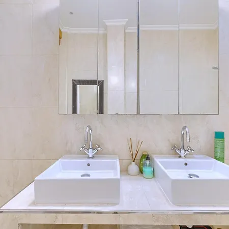 Casa Abando-ibarra Senorial Junto Guggenheim Bilbao